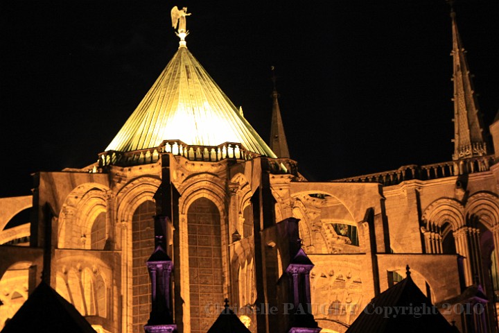 31_chartres-en-lumieres_2010.jpg